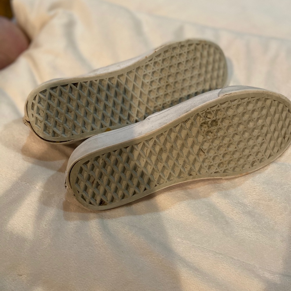 Vans - Picture 5 of 9